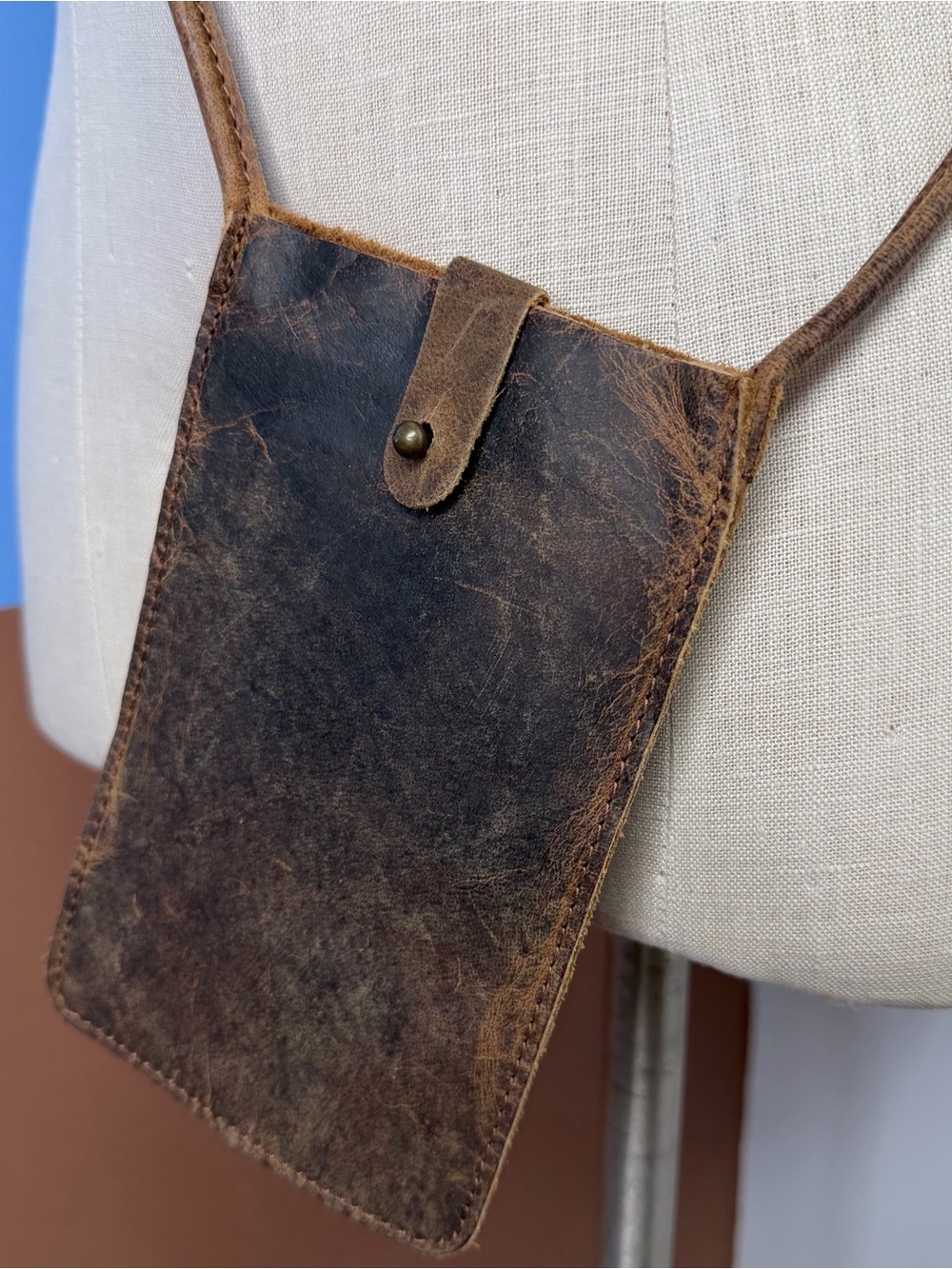 Sugarboo & Co Leather Crossbody Small Card Phone Pouch Bag